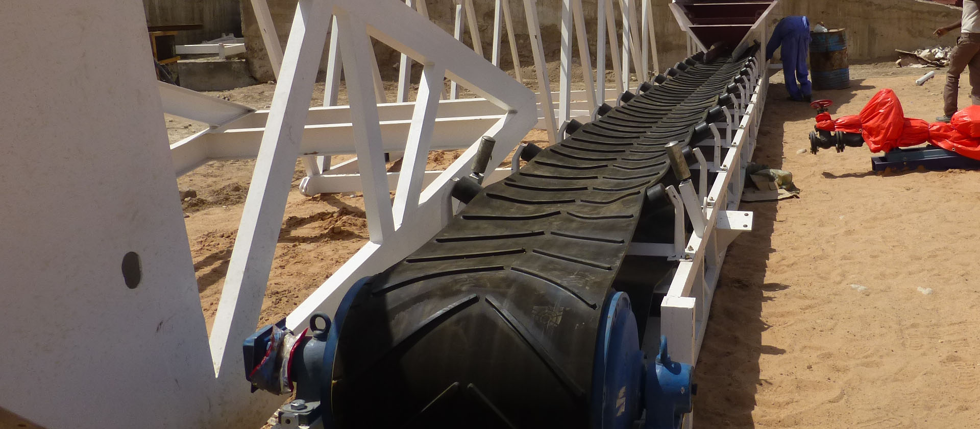 Belt Conveyor & Bucket System